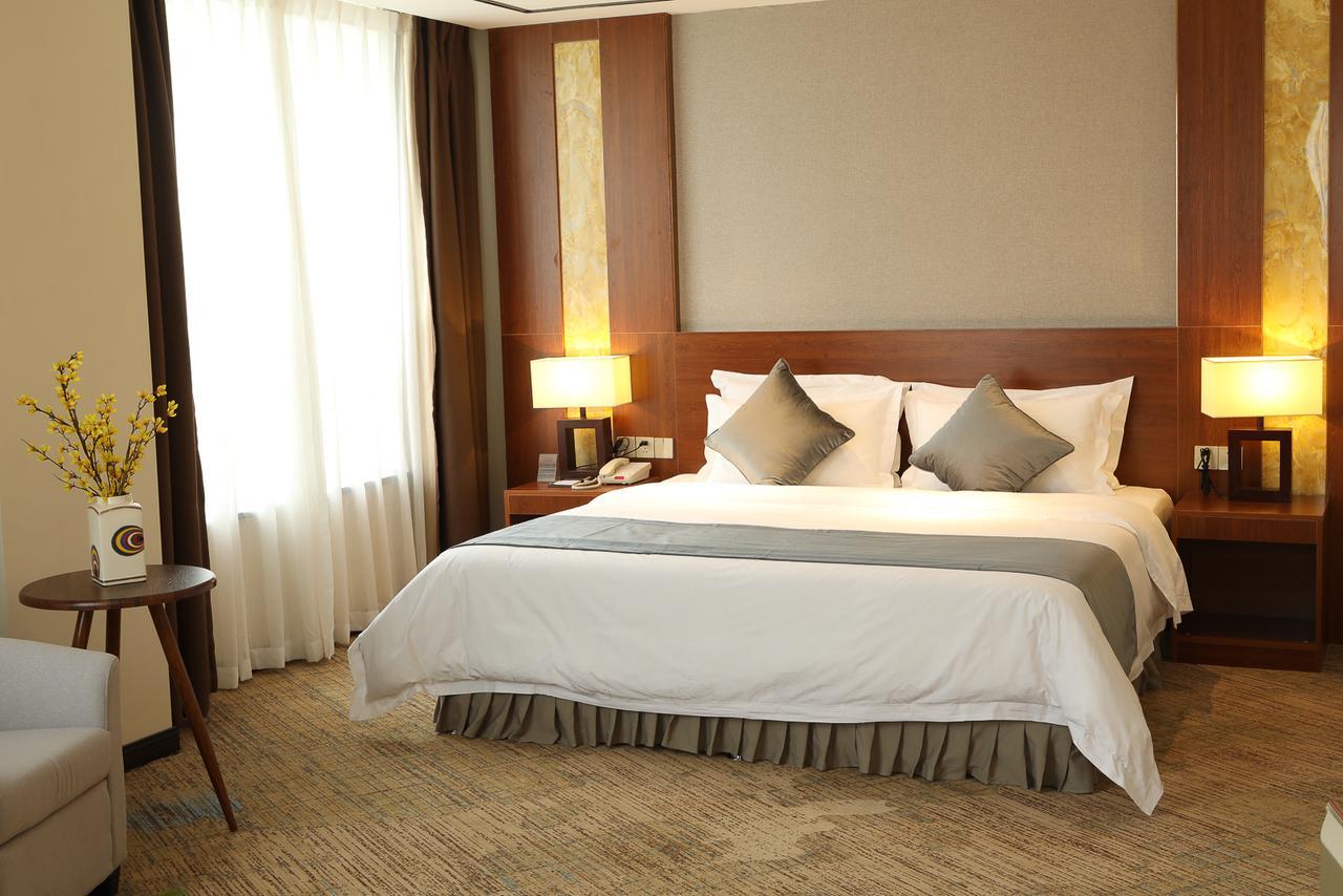 Zhi Hui Tang Feng Ze Hotel Chengdú Exterior foto