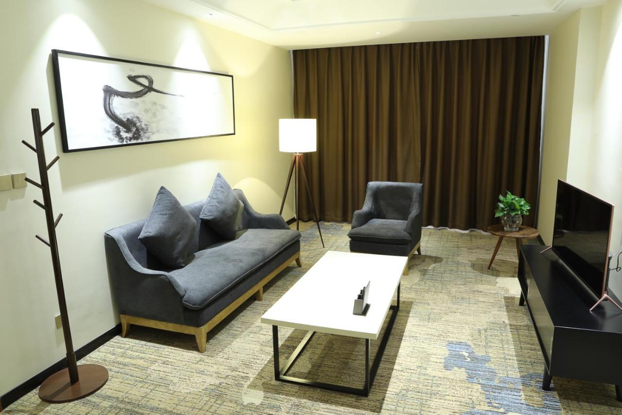 Zhi Hui Tang Feng Ze Hotel Chengdú Exterior foto